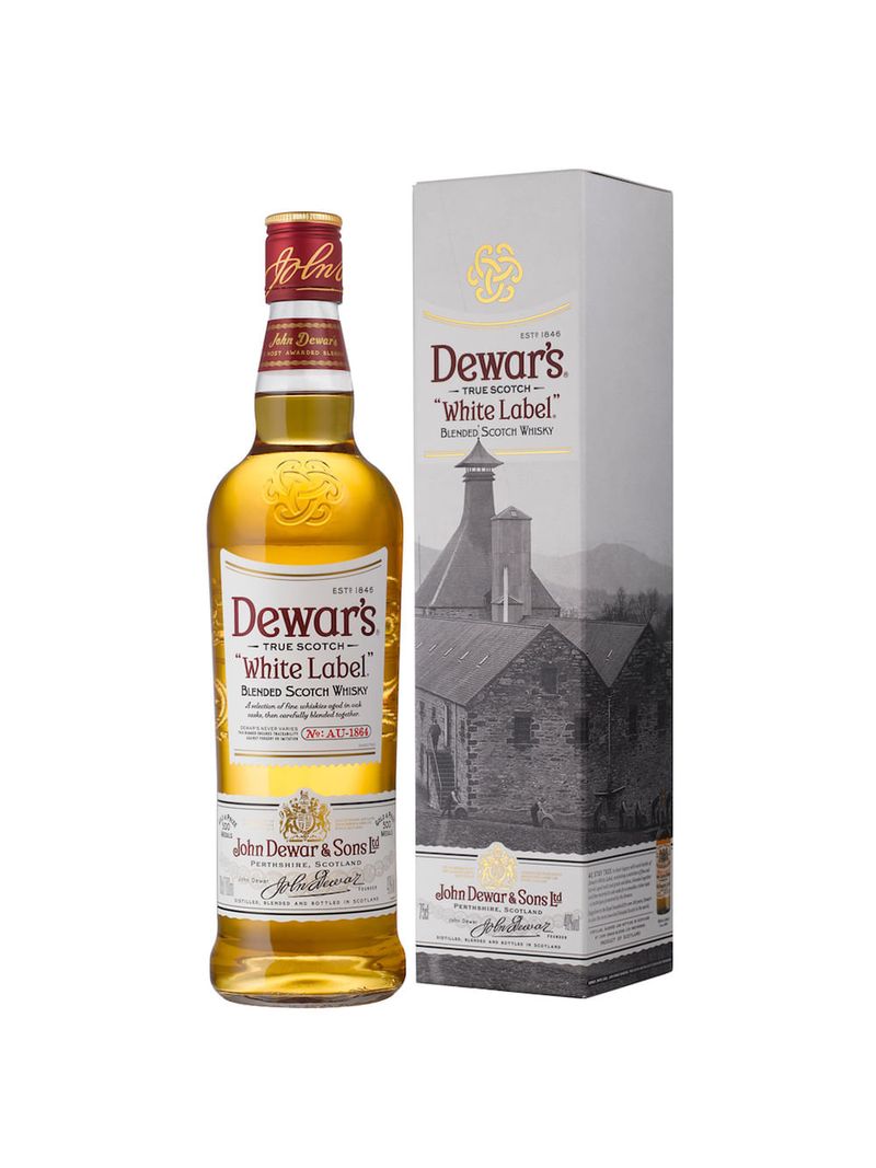 Botella-de-whisky-Dewar’s-White-Label-750-ml-blended-scotch-envejecido-en-barricas-de-roble-seleccionadas-con-sabor-a-miel-de-brezo-vainilla-y-pera-ideal-para-quienes-buscan-whisky-escoces-suave-disponible-en-Bodegas-Alianza-similar-a-Ballantine’s-o-J-B.