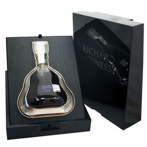 Cognac Hennessy Richard 700ml c/cofre
