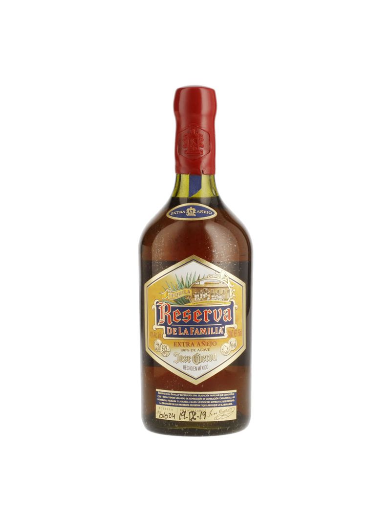 Tequila-Reserva-de-La-Familia-Extra-Añejo-Coleccion-2019-750ml-Bodegas-Alianza