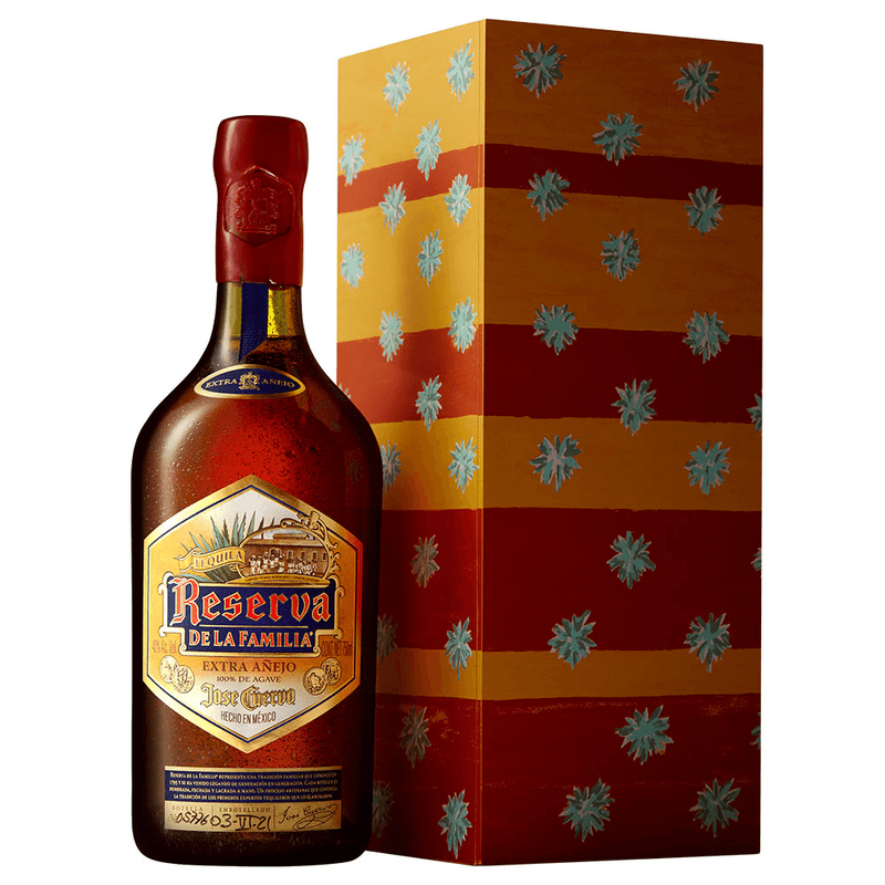 Tequila-Rva-La-Familia-Extra-Añejo-2024-Ana-Pellicer-750ml